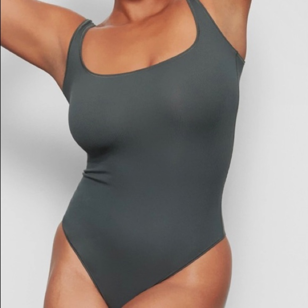 Skims Bodysuit